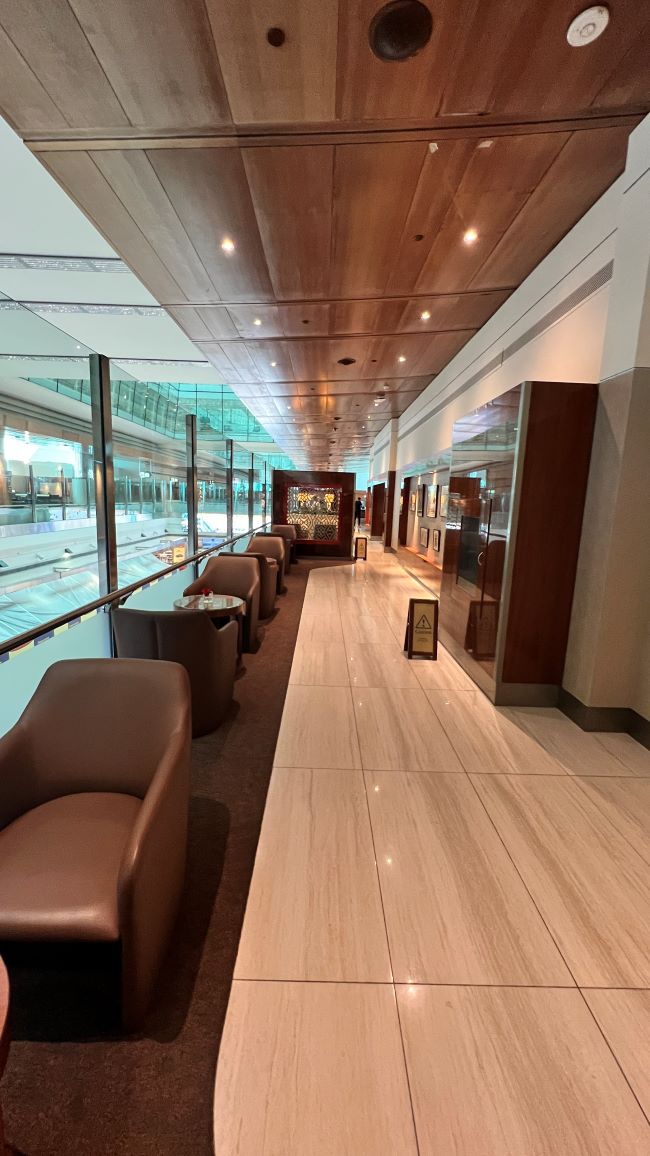 Dubai Airport T3 Emirates Business Class Lounge