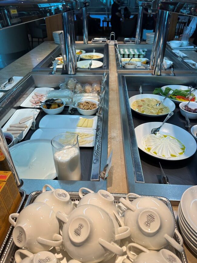 Dubai Airport T3 Emirates Business Class Lounge