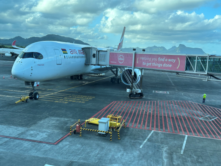 Air Mauritius Airbus A350-900