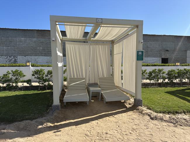 Beach Lodge | Jaz Casa Del Mar Beach | Hurghada