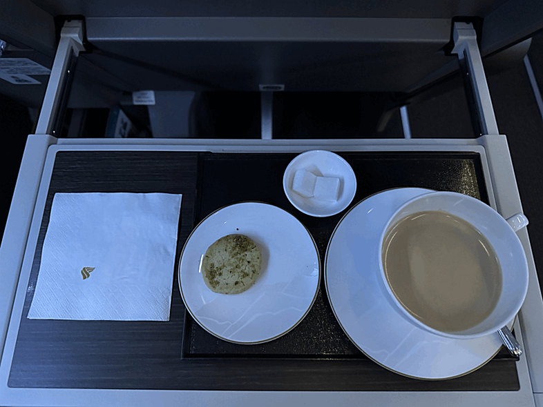 Oman Air | 737-Max 8 | Karak Tea & Cookie